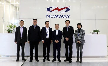 国投集团钟国东副总经理一行莅临成都gopay钱包调研指导